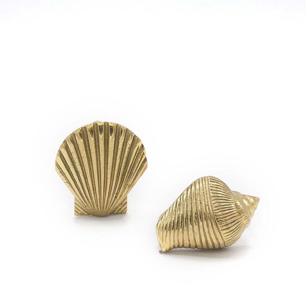 Seashell Napkin Ring by CREO Home And Living Accents, featuring a beautiful seashell design that enhances table settings and adds coastal flair to UAE homes.