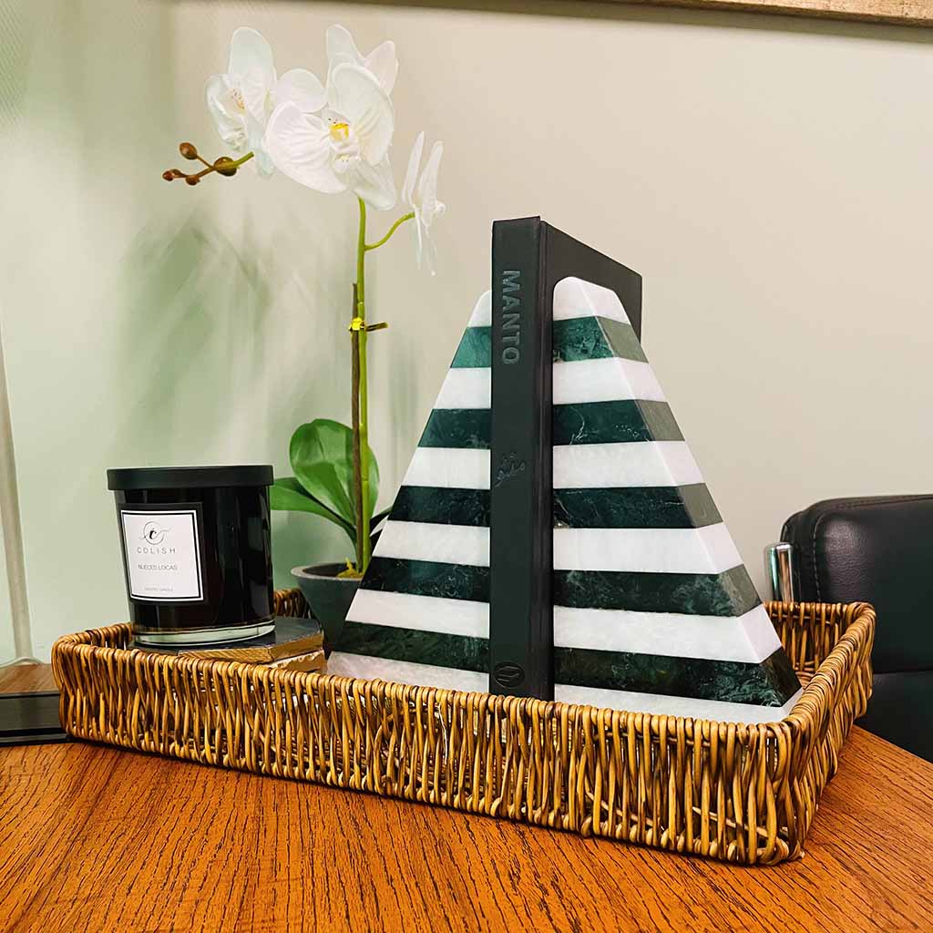 Carta Bookends , Décor Bookends , Decorative Bookend , Decorative Bookends Pakistan , Shelf Décor Bookends